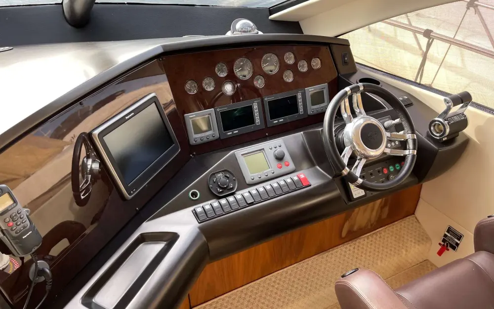 slider 13 Sunseeker Manhattan 60
