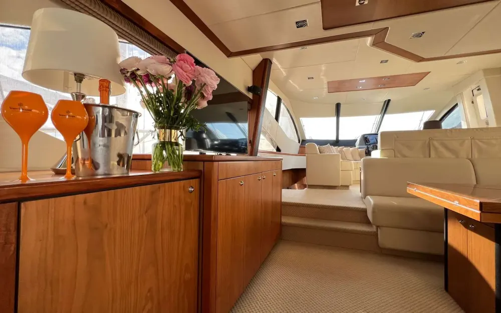 slider 15 Sunseeker Manhattan 60