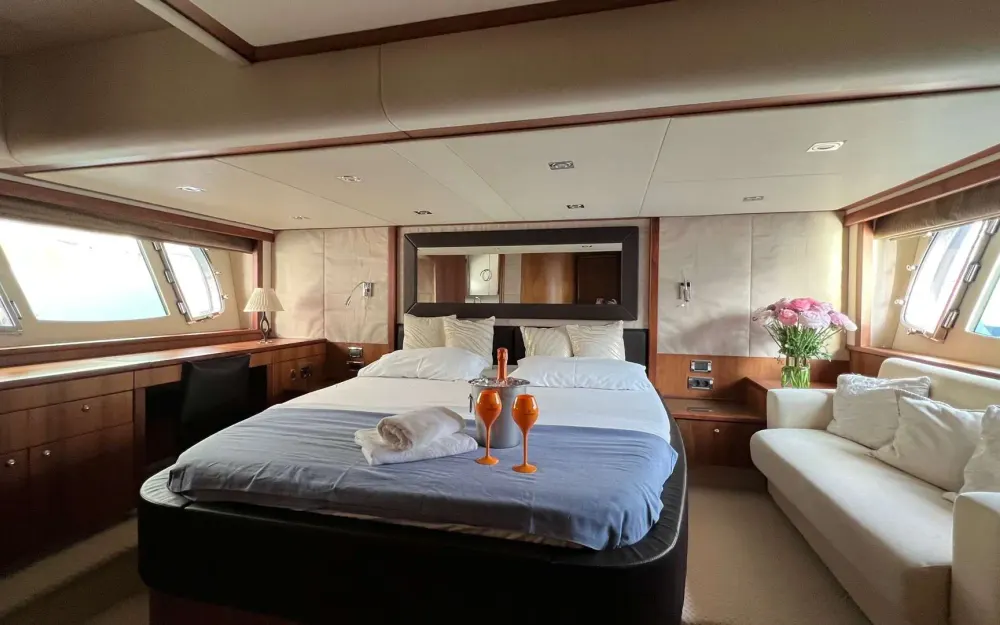 slider 19 Sunseeker Manhattan 60