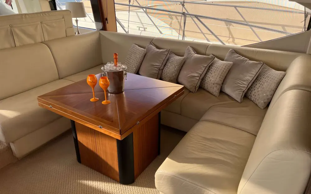 slider 8 Sunseeker Manhattan 60