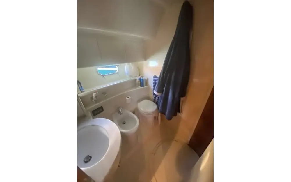 slider 9 Ferretti  530
