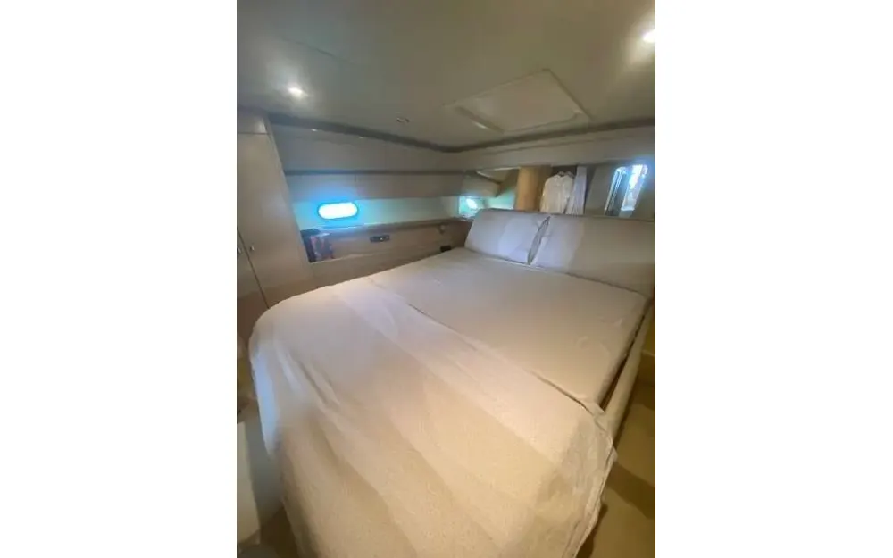 slider 11 Ferretti  530