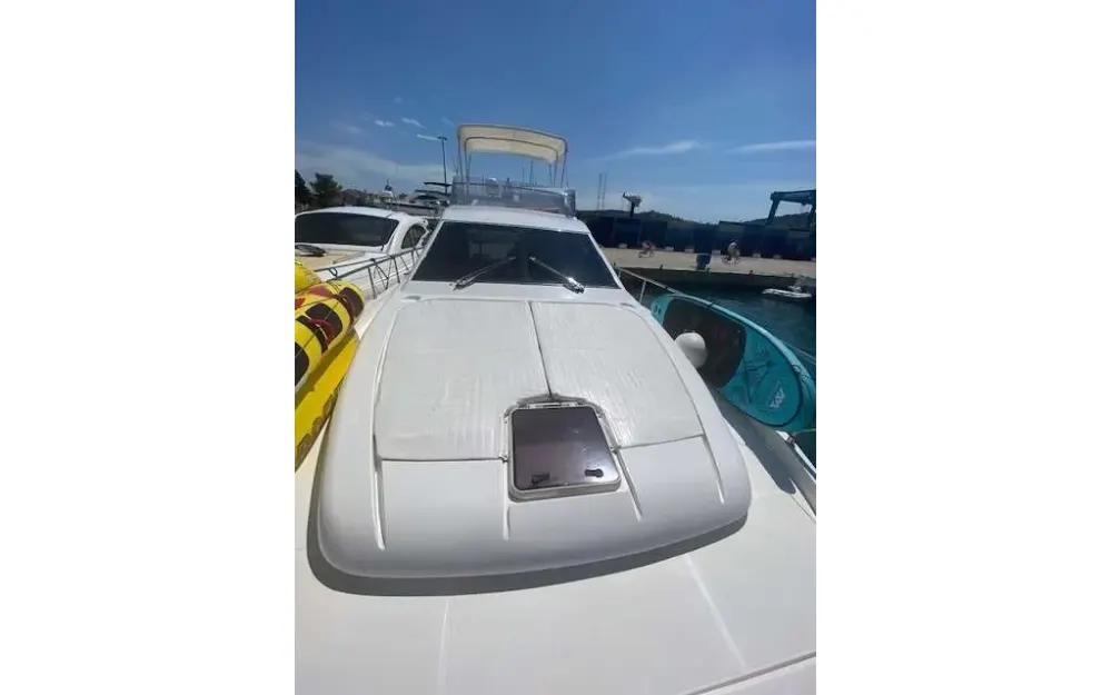 slider 8 Ferretti  530