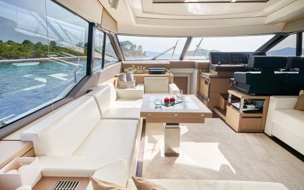 slider 12 Jeanneau Prestige 630