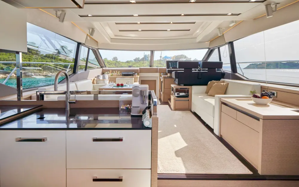 slider 15 Jeanneau Prestige 630