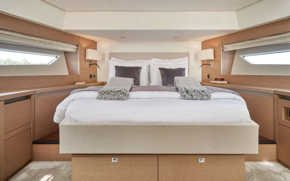 slider 19 Jeanneau Prestige 630