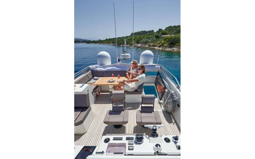 slider 20 Jeanneau Prestige 630