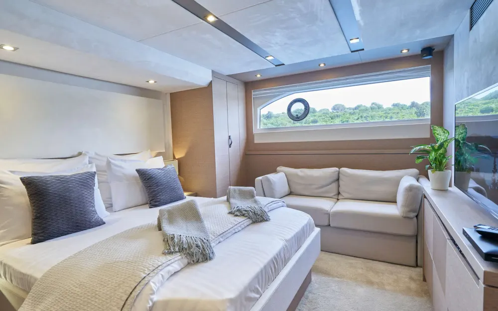 slider 23 Jeanneau Prestige 630