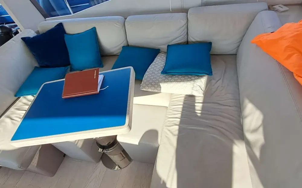 slider 2 Ferretti  500