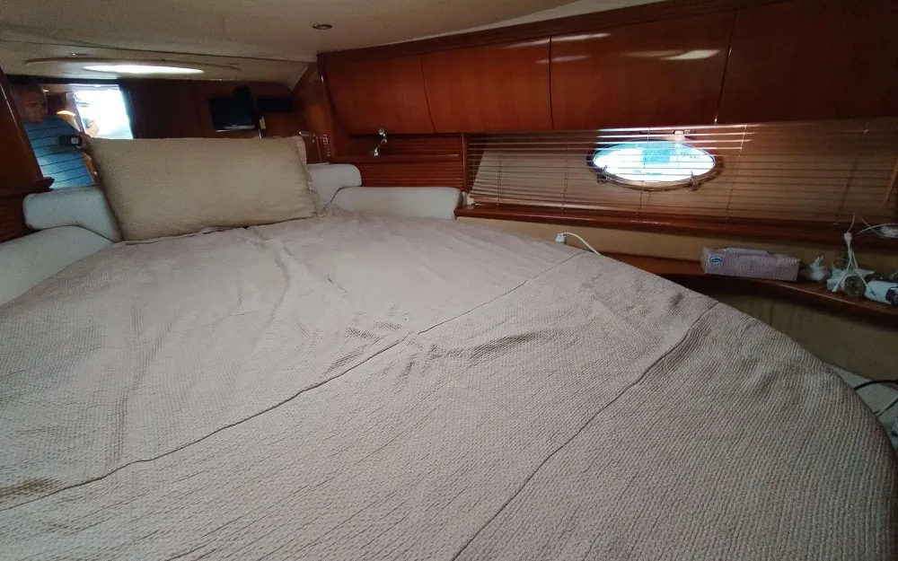 slider 9 Azimut Atlantis 42
