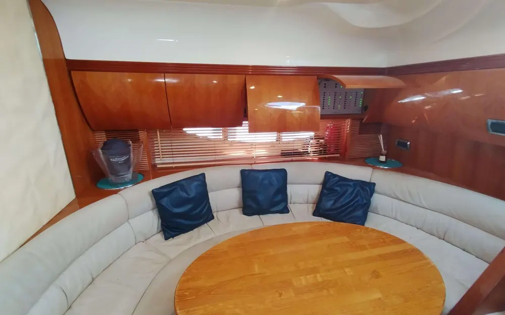 slider 10 Azimut Atlantis 42