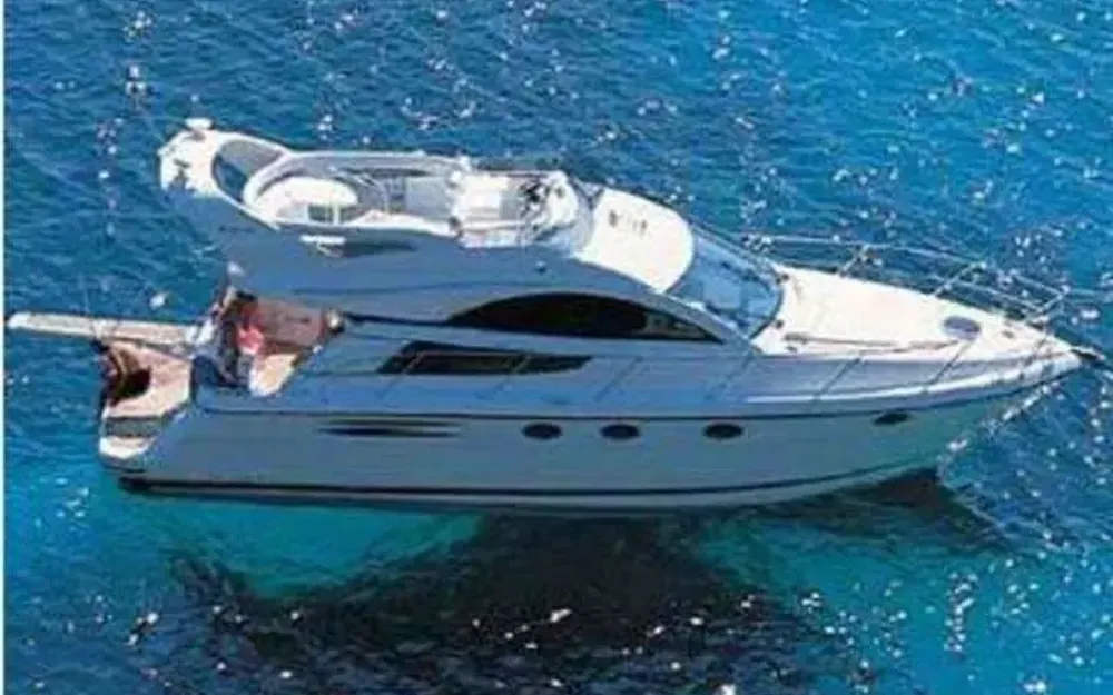 slider 0 Fairline Phantom 40