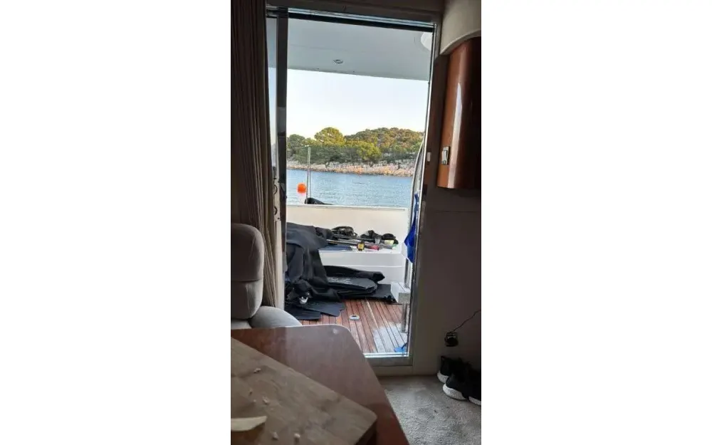 slider 2 Fairline Phantom 40