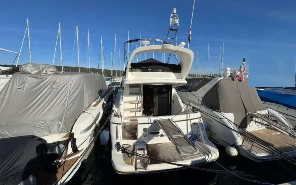 slider 4 Fairline Phantom 40