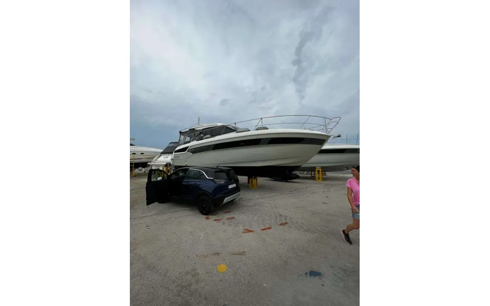slider 2 Bavaria Sport 40 HT