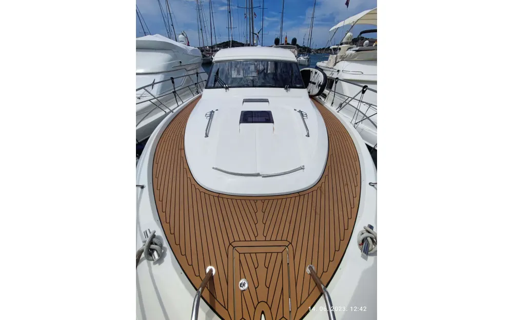 slider 6 Bavaria Sport 40 HT