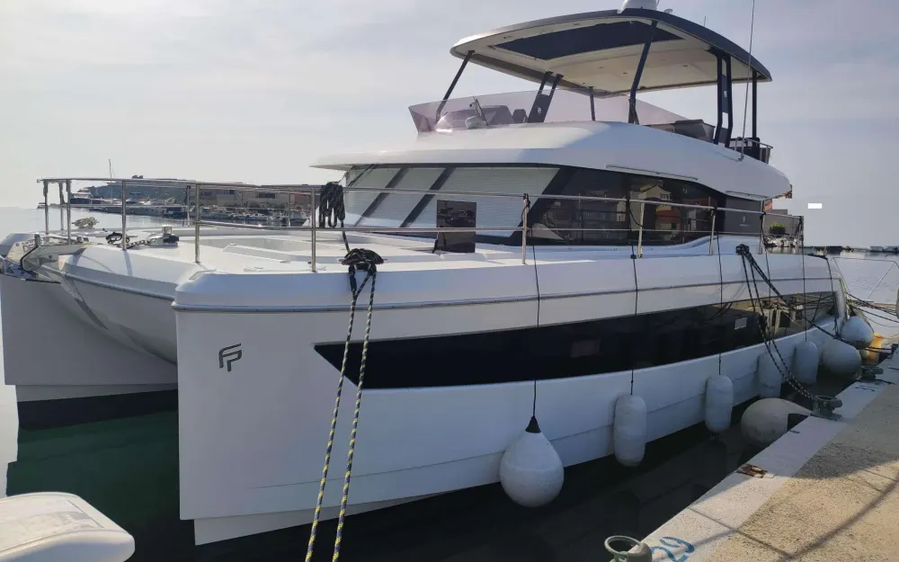 slider 0 Fountaine Pajot My 44
