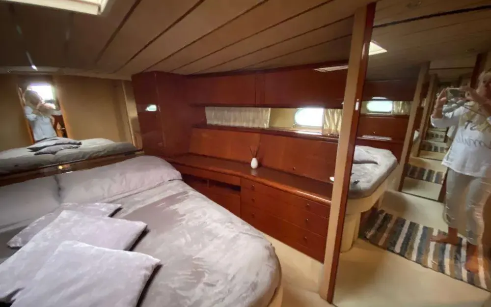 slider 5 Ferretti  58 S