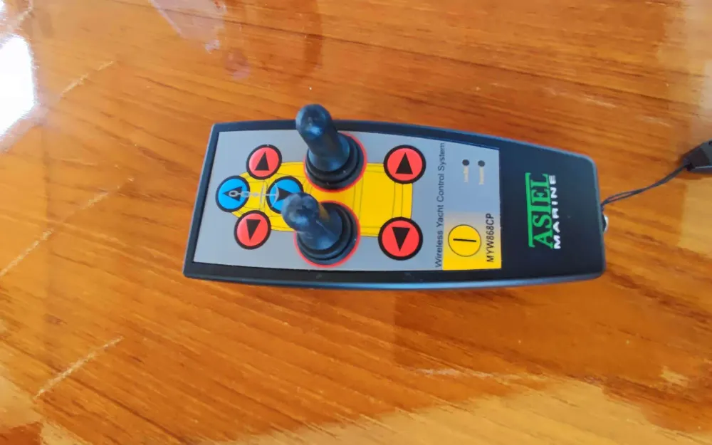 slider 22 Riva Mercurius 59