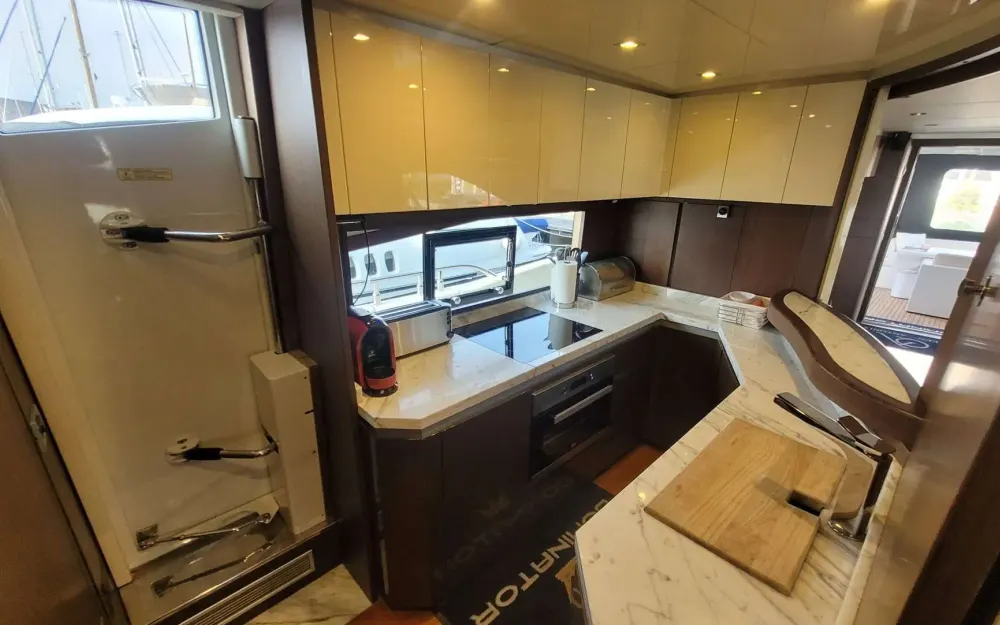 slider 26 Dominator  780 S