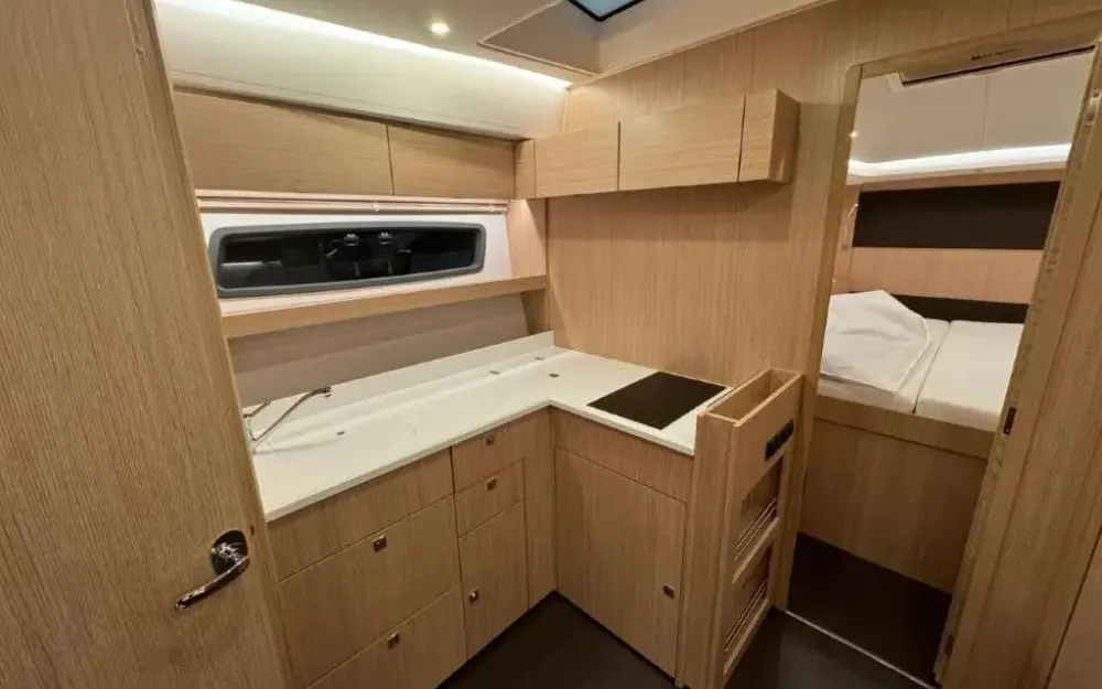 slider 1 Bavaria SR41
