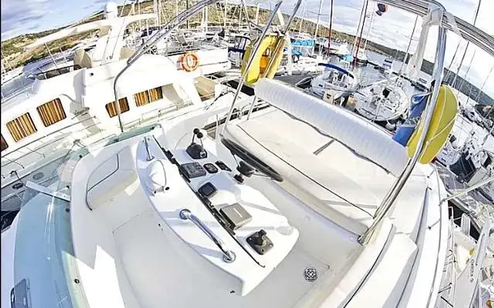 slider 19 Lagoon Power 43