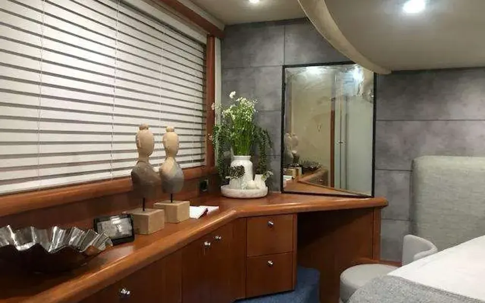 slider 6 Sunseeker Manhattan 50