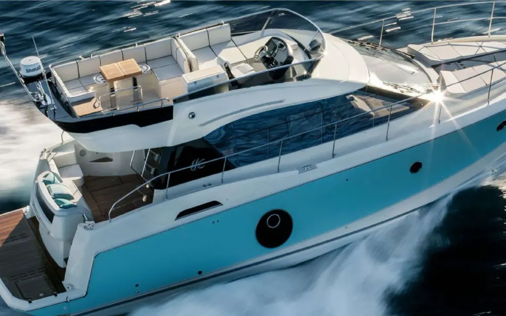 slider 0 Beneteau Monte Carlo 5