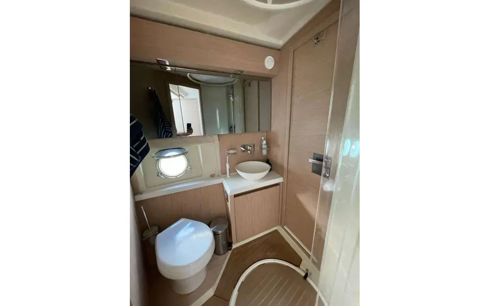 slider 15 Beneteau Monte Carlo 5