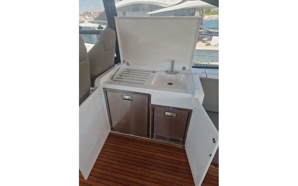 slider 20 Azimut Atlantis 51