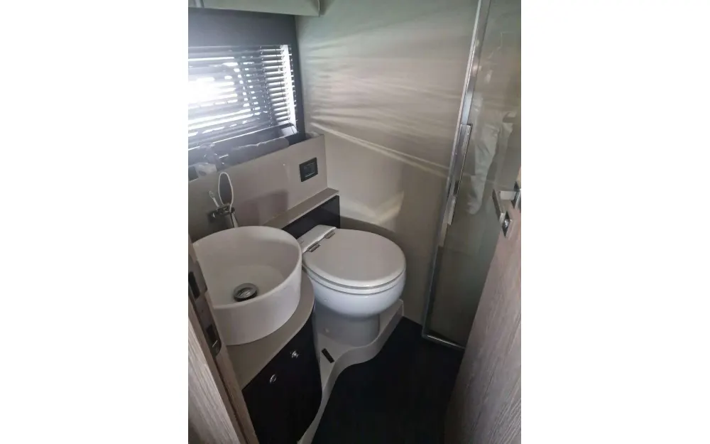slider 5 Azimut Atlantis 51