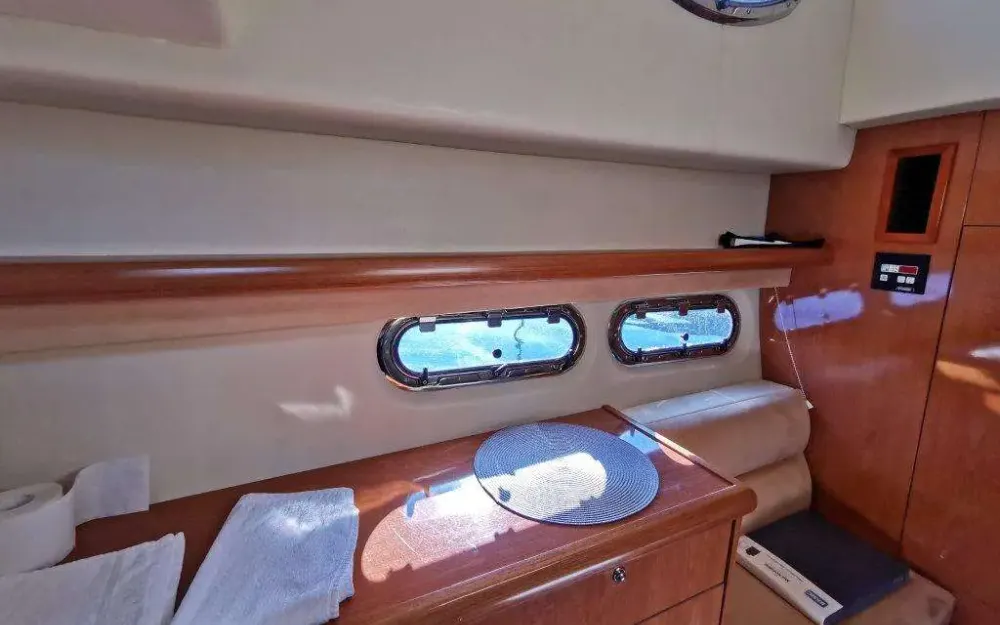 slider 10 Sealine  SC 39
