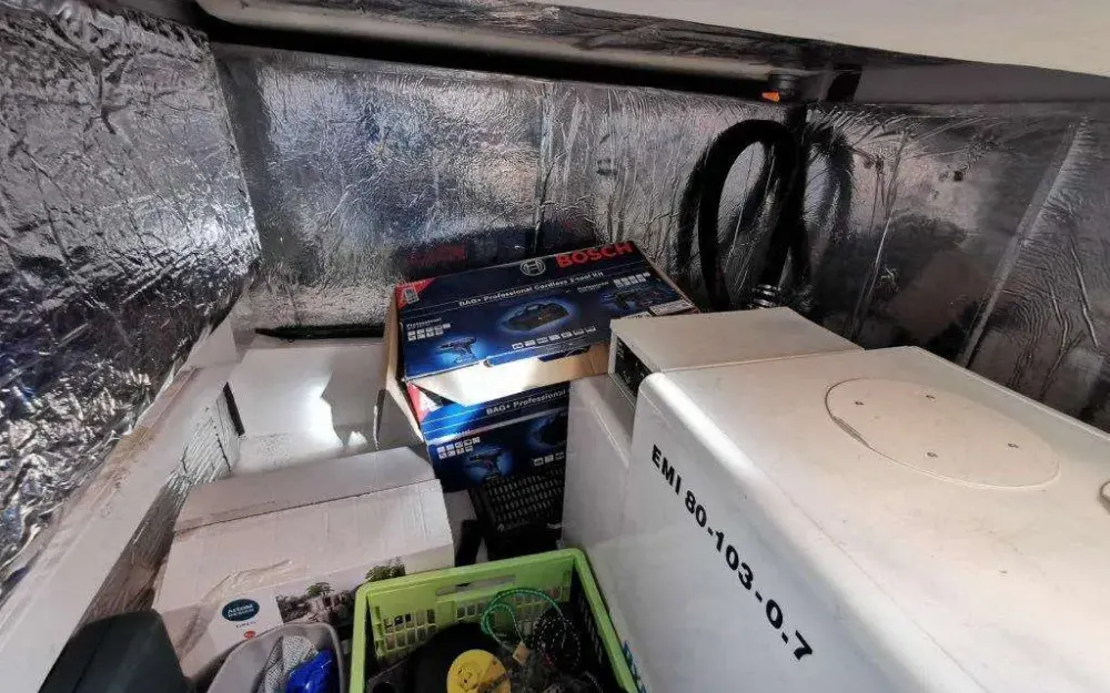 slider 11 Sealine  SC 39