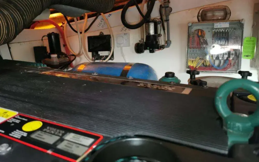 slider 18 Sealine  SC 39