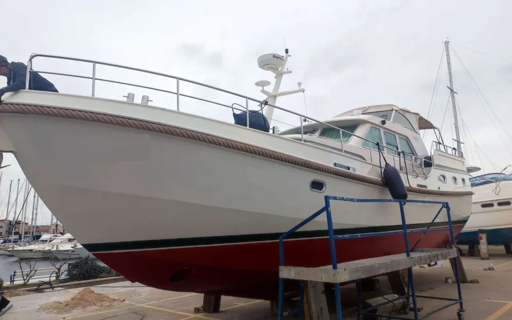 slider 6 Linssen  470 Grand Sturdy