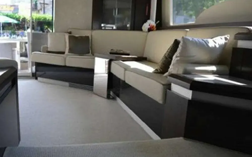 slider 8 Dominator  62 S