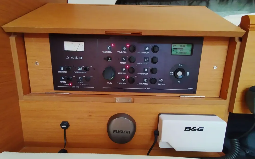 slider 10 Jeanneau Sun Odyssey 439