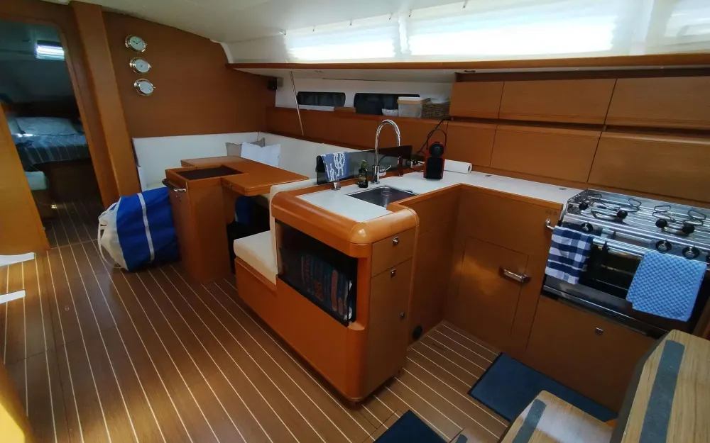 slider 15 Jeanneau Sun Odyssey 439