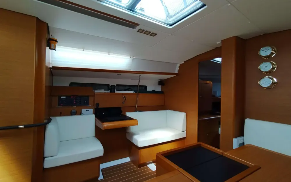 slider 21 Jeanneau Sun Odyssey 439