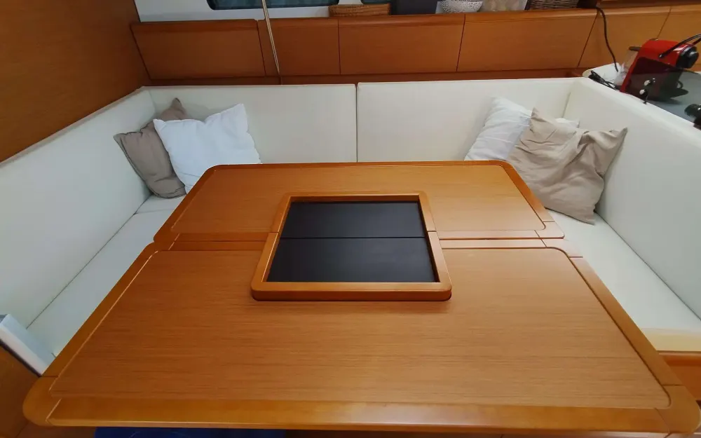 slider 24 Jeanneau Sun Odyssey 439