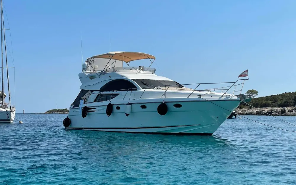 slider 0 Fairline Phantom 50