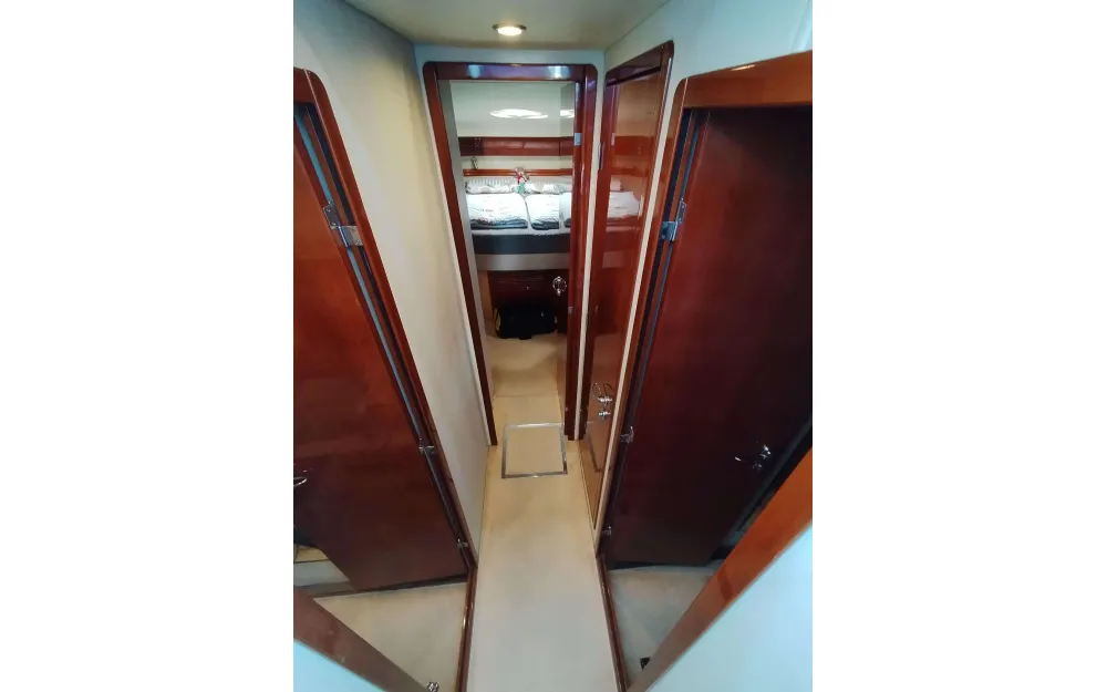 slider 25 Fairline Phantom 50