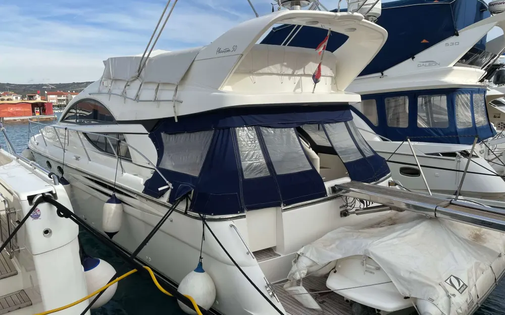 slider 7 Fairline Phantom 50
