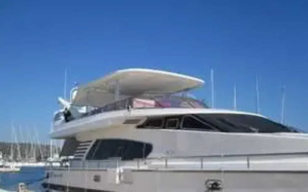 slider 13 Elegance Yachts Elegance 65