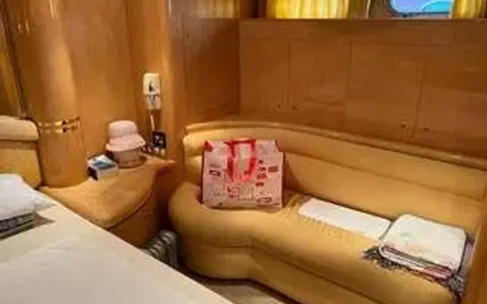 slider 19 Elegance Yachts Elegance 65