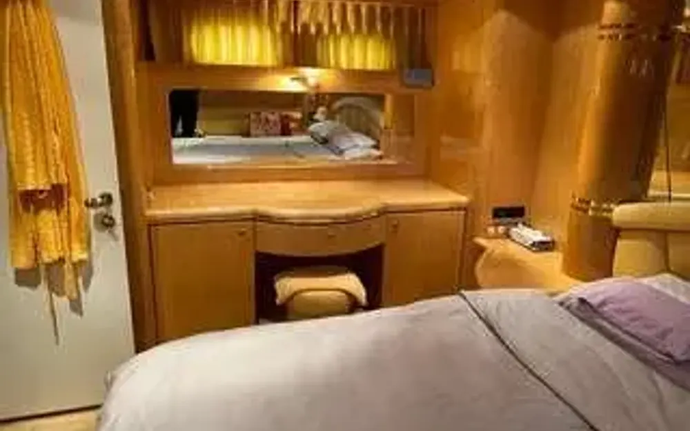 slider 4 Elegance Yachts Elegance 65