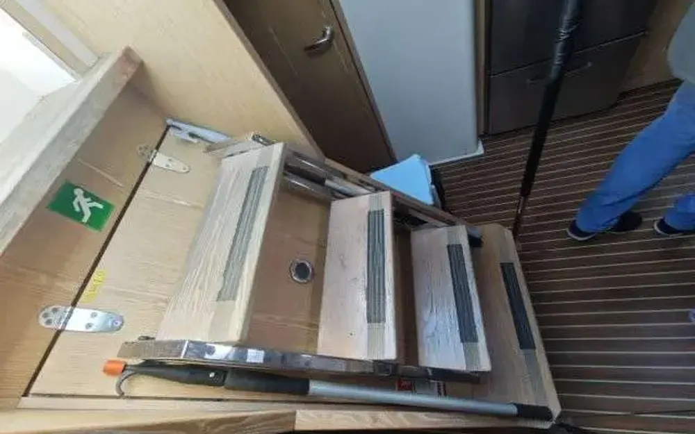 slider 9 Hanse  505 - null