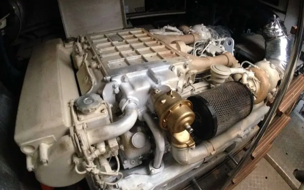 slider 4 Dominator  680 S