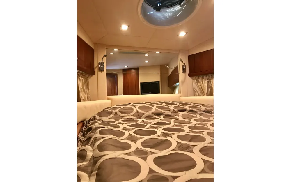 slider 2 Sunseeker Predator 52