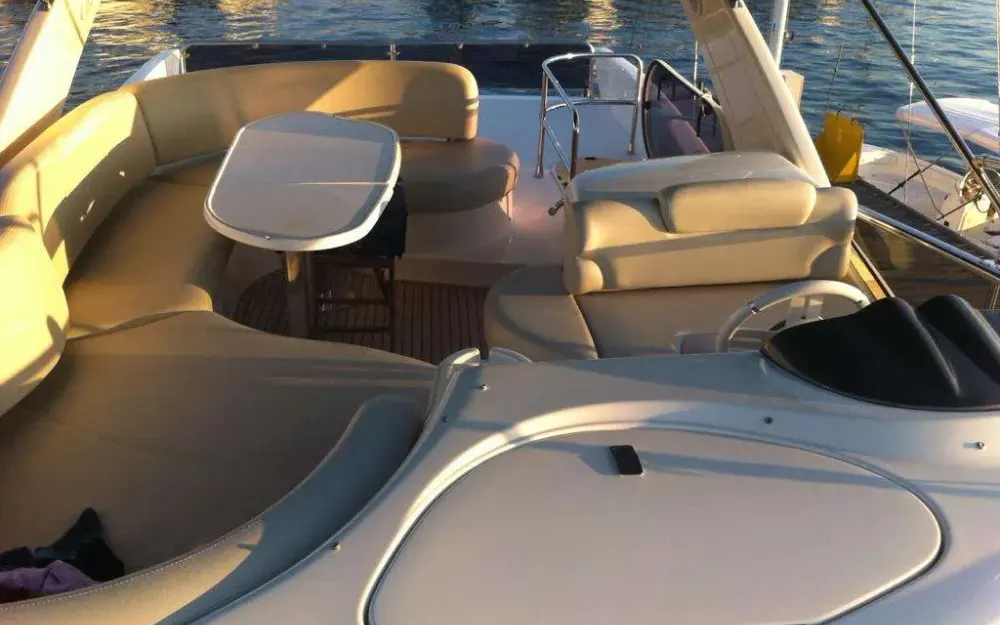 slider 9 Azimut Atlantis 50